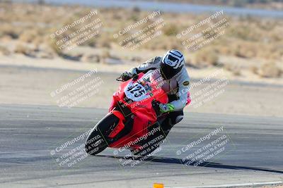 media/Jan-12-2025-CVMA (Sun) [[be1d2b16e3]]/Race 2-Supersport Middleweight/